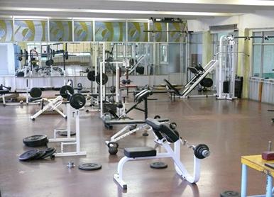 Изображение выглядит как Гимнастический зал, Тренажерное оборудование, Тренажер, Силовые тренировки

Содержимое, созданное искусственным интеллектом, может быть неверным.